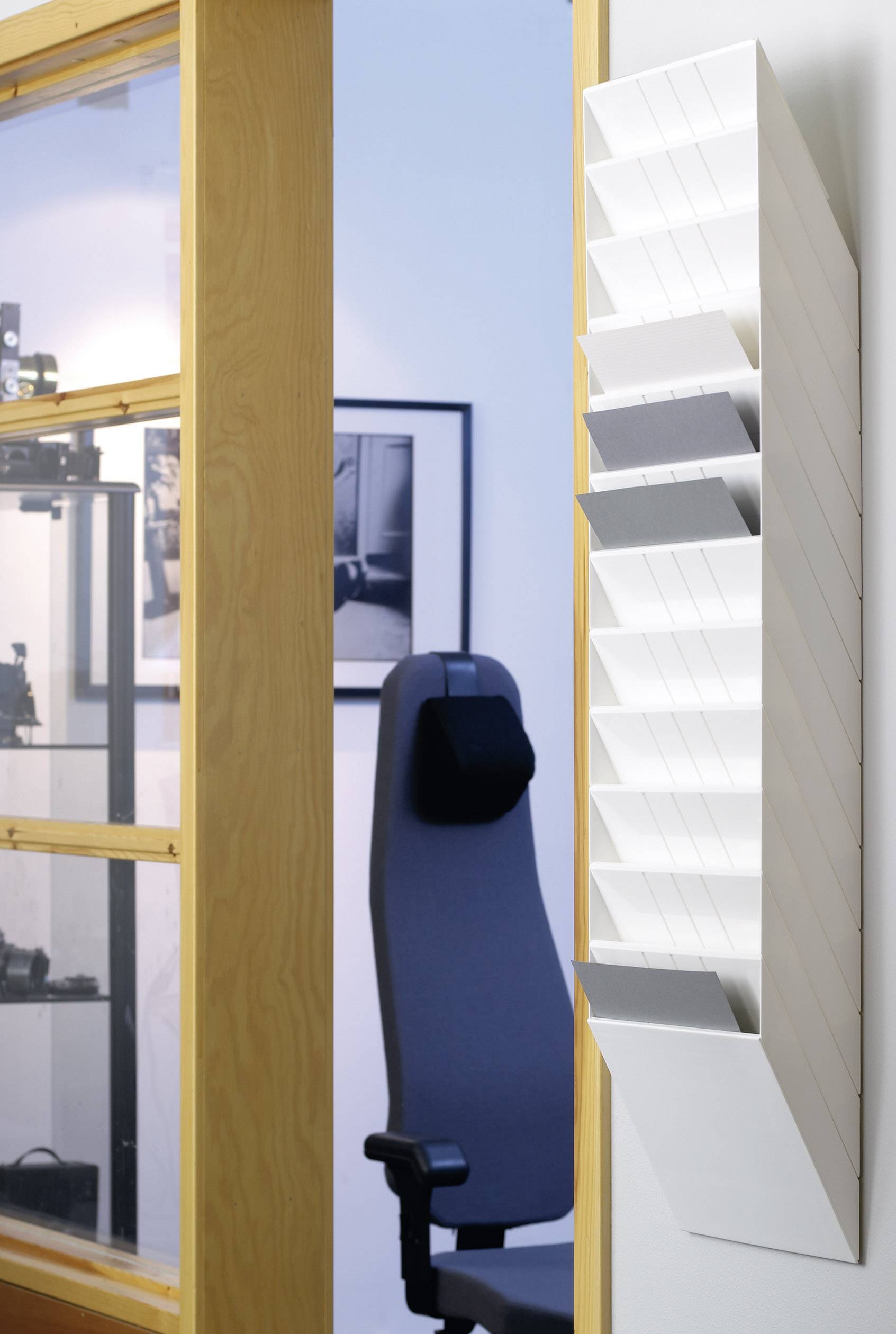 Durable FLEXIBOXX Prospektspender für 12 x DIN A4 quer, weiß, 348 x 1045 x 95 mm, 1709781010