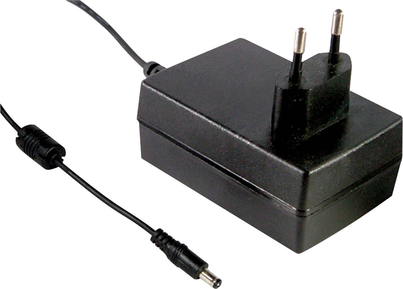 Schwarzes Steckernetzteil mit zwei Stiften und einem Kabeladapter. Geeignet für elektronische Geräte.