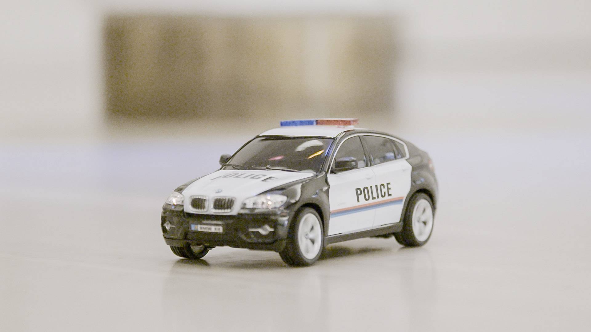 Revell Control 24655 BMW X6 Police 1:24 RC Einsteiger Modellauto Elektro Straßenmodell Heckantrieb (2WD)