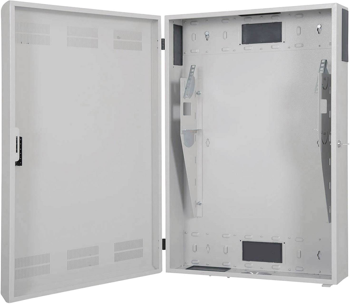 Ein offener, leerer Metallschrank an der Wand, geeignet zur Aufnahme von elektronischen Geräten oder Verkabelungen.