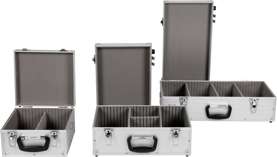 Ein Set von vier Aluminiumkoffern in verschiedenen Größen, teilweise geöffnet, zeigen Fächer zur Aufbewahrung oder Organisation.