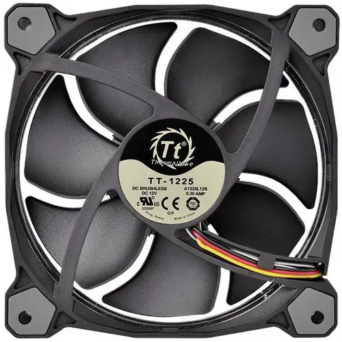 Thermaltake 3x Riing 14 LED RGB PC-Gehäuse-Lüfter Schwarz (B x H x T) 140 x 140 x 25mm inkl. LED-Beleuchtung Thermaltake 3x Riing 14 LED RGB PC-Gehäuse-Lüfter Schwarz (B x H x T) 140 x 140 x 25mm inkl. LED-Beleuchtung