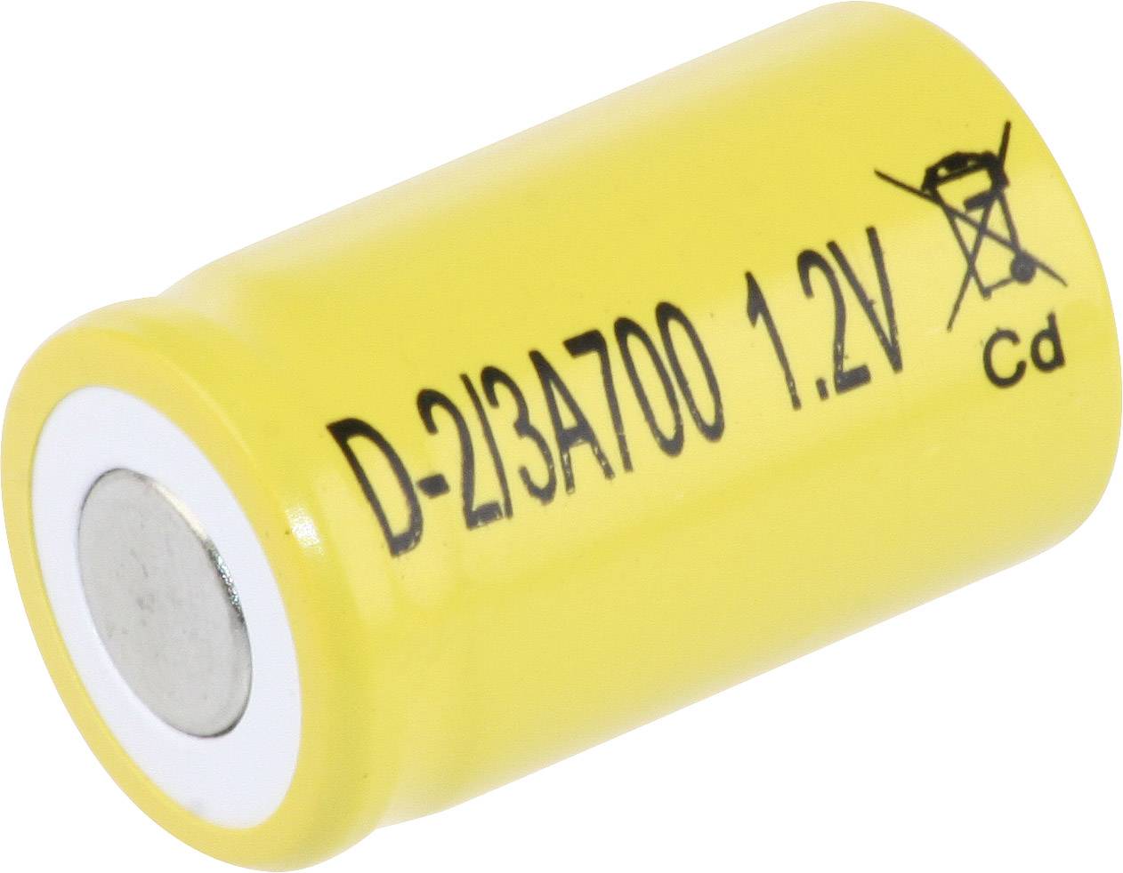 Gelber wiederaufladbarer Akku mit der Aufschrift 'D-2/3A700 1.2V'. Oben ein durchgestrichenes Mülleimersymbol. Geeignet für Elektrogeräte.