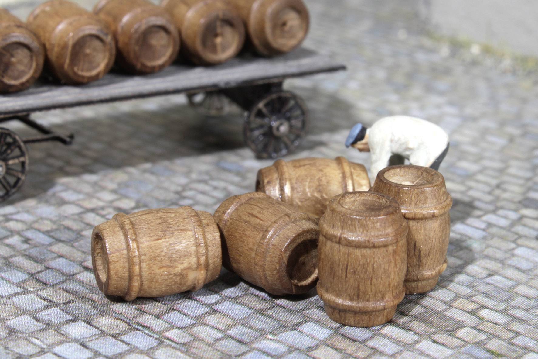 MBZ 80272 H0 5er-Set Holzfässer Unbemalt