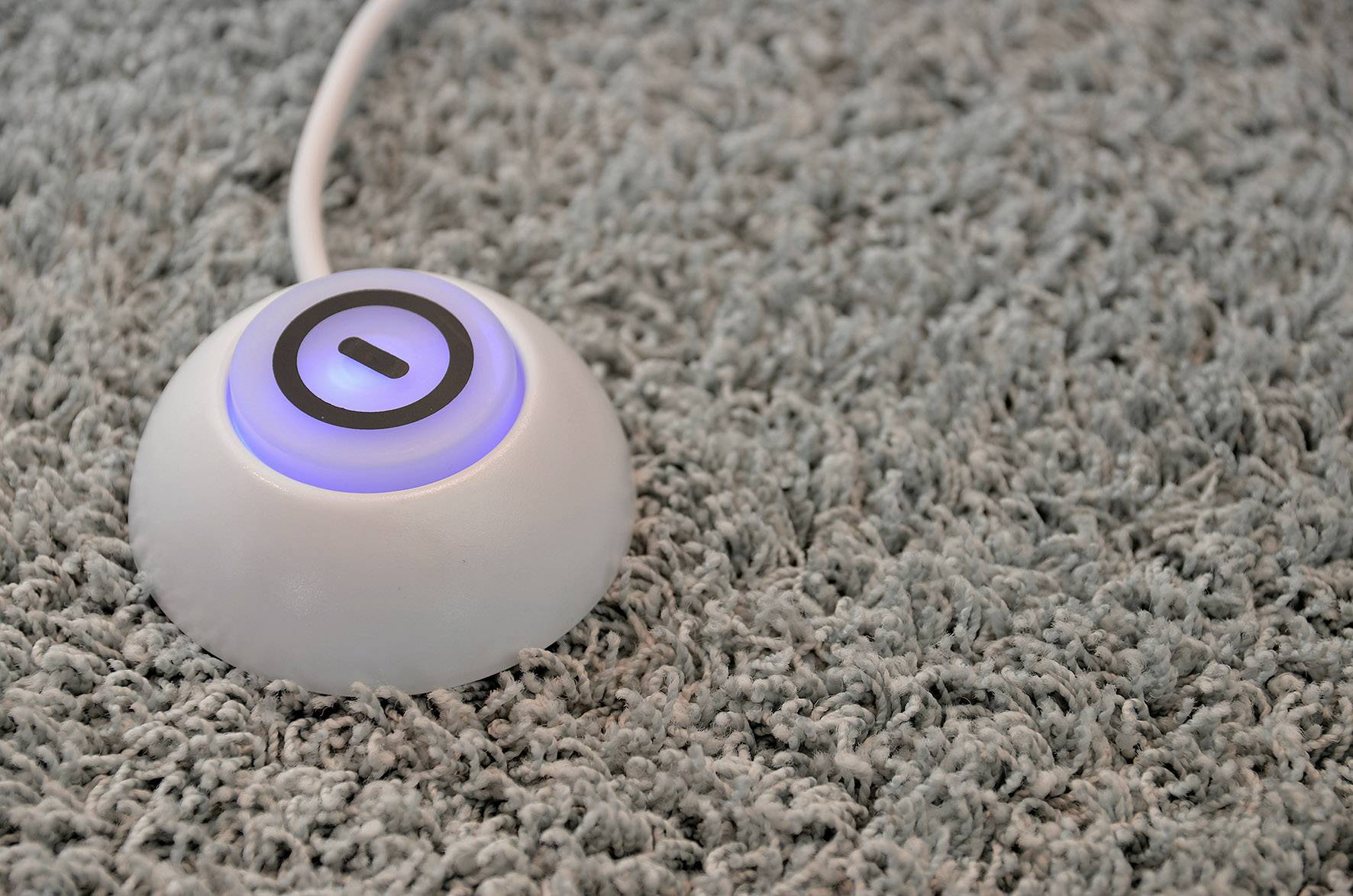 Brennenstuhl 1508220 Schaltbare Zwischensteckdose mit abgesetztem Schalter Weiß