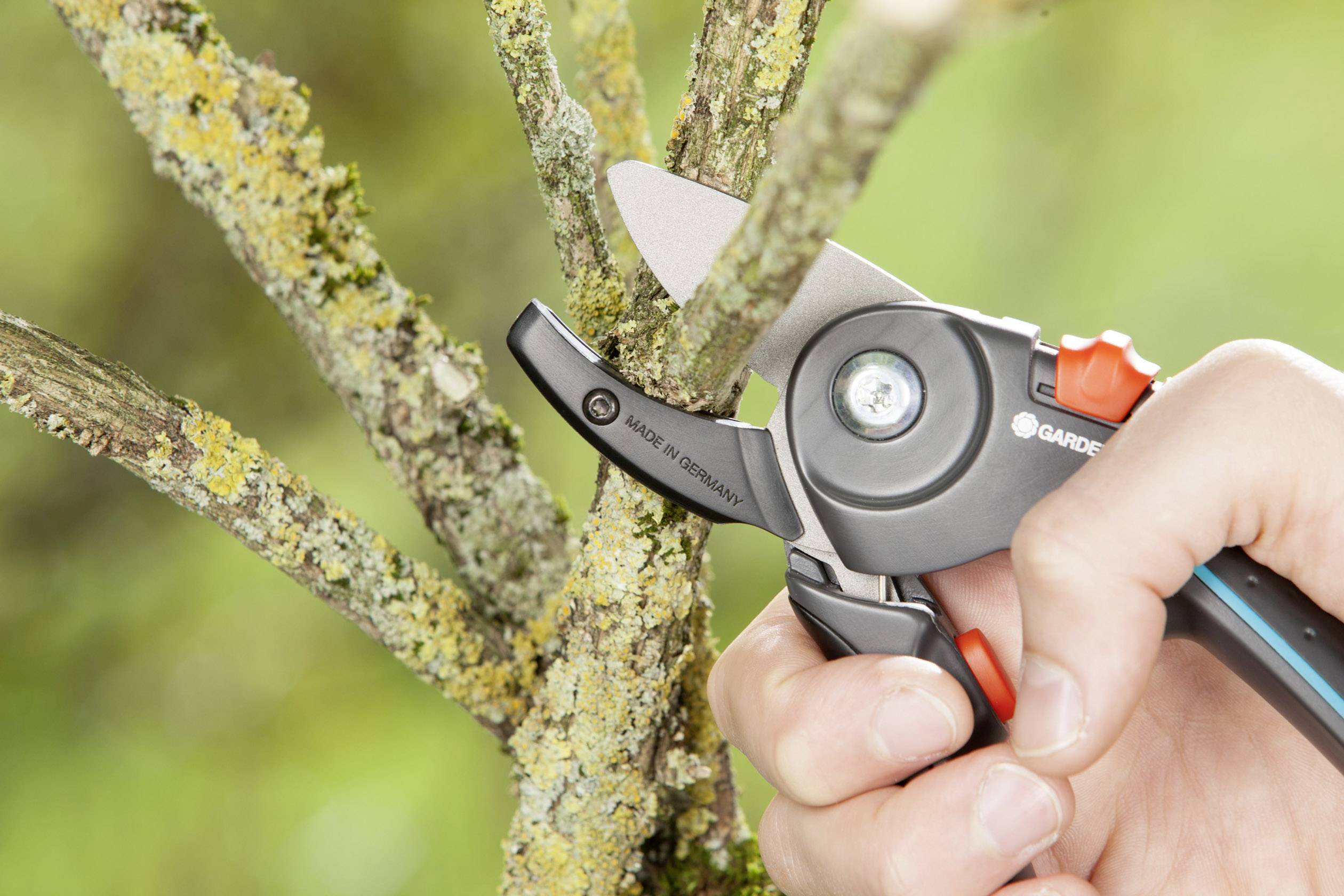 Gardena 08903-20 A/M Gartenschere Amboss
