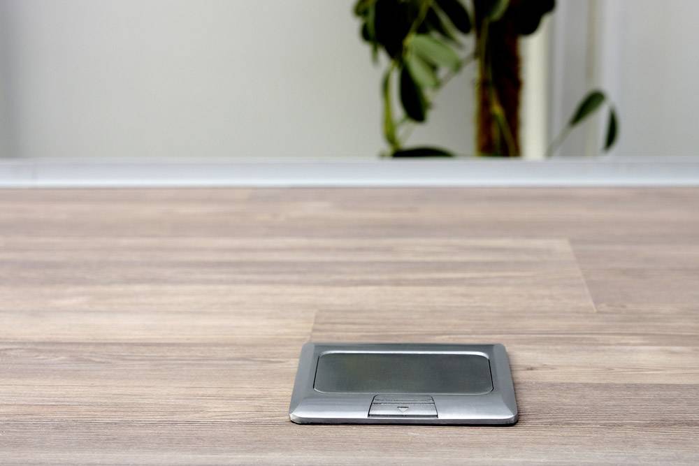 LEDmaxx 105626 1fach Fußboden-Einbausteckdose mit Cat5 Buchse IP20 Aluminium