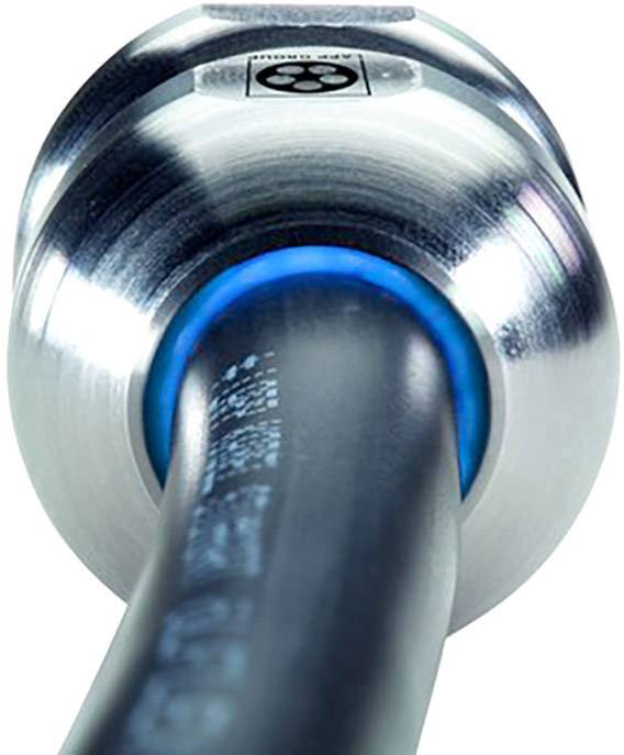 Nahaufnahme eines Edelstahlkabelanschlusses mit blauem Dichtungseinsatz, geeignet für Anwendungen, die robusten Kabelschutz erfordern.