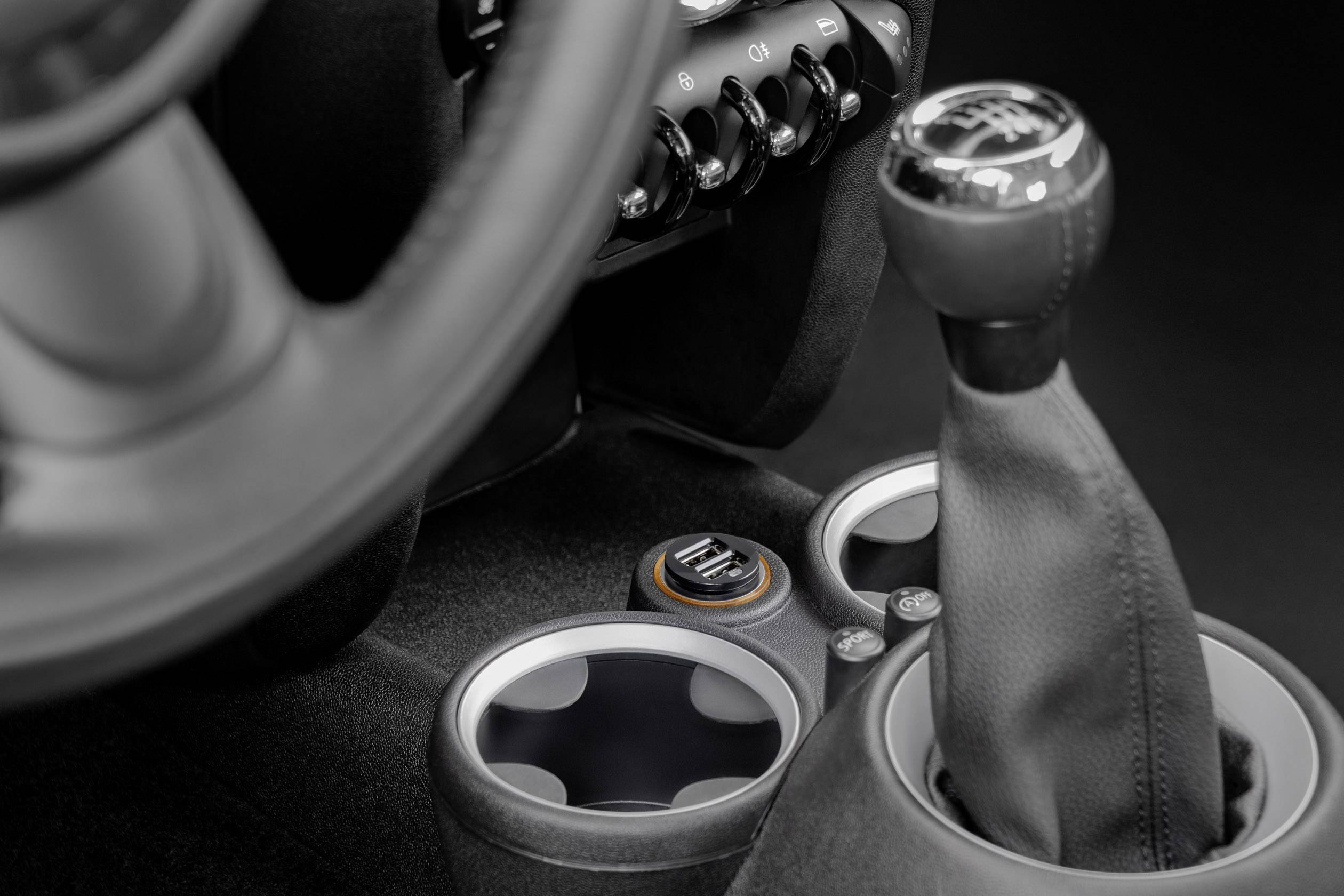 Goobay Kfz-USB-Typ-C USB Ladegerät 10.5 W USB 2.0 Buchse A, USB-C® Stecker Schwarz KFZ