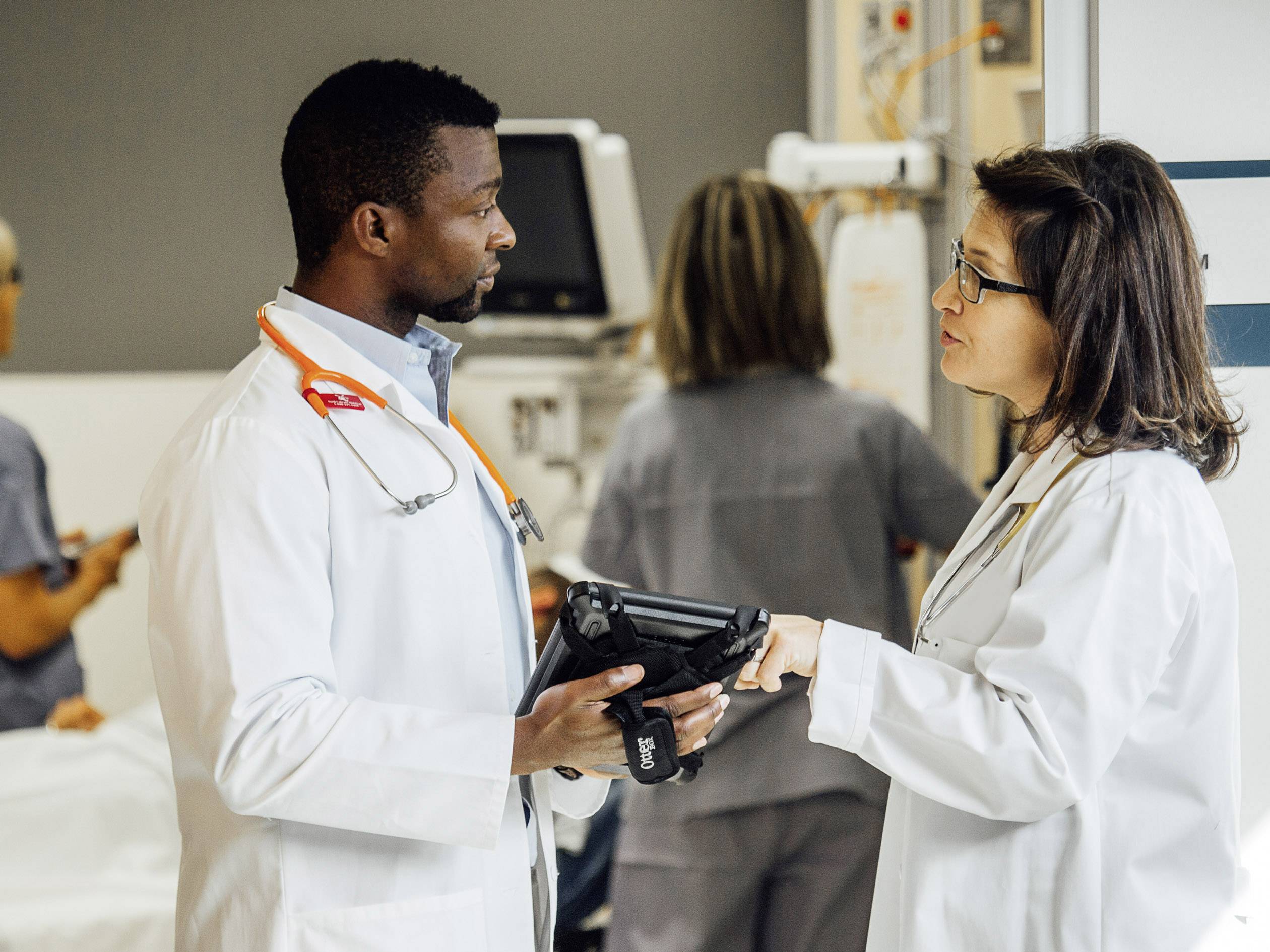 Otterbox Utility Latch II 7 - 8 Tablet-Halterung 17,8 cm (7") - 20,3 cm (8")