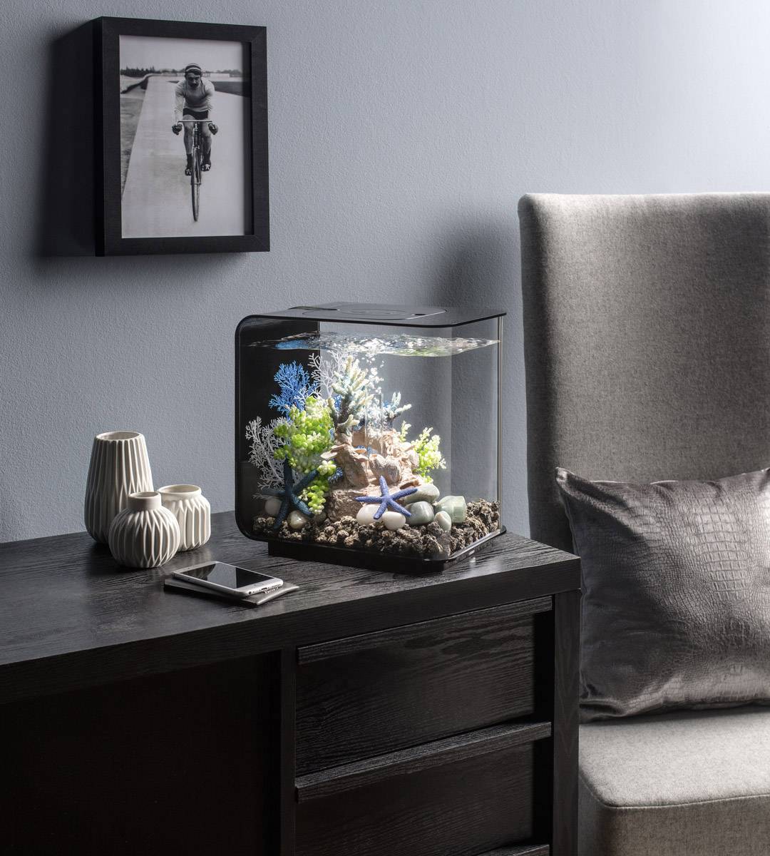 Oase 72029 biOrb FLOW 15 LED schwarz Aquarium 15l mit LED-Beleuchtung