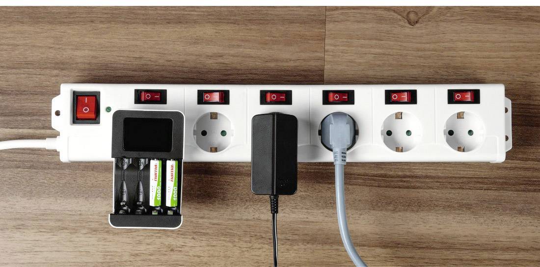 Hama 137239 Überspannungsschutz-Steckdosenleiste 6fach Weiß Schutzkontakt 1 St.