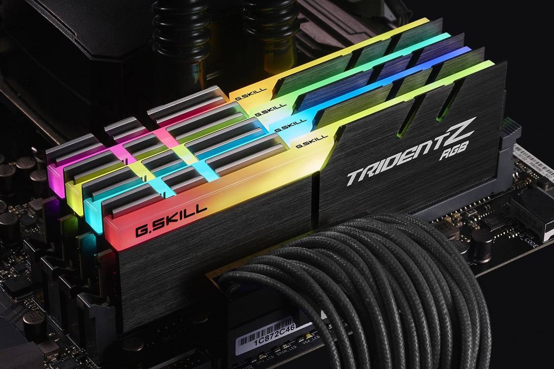G.Skill TridentZ RGB PC-Arbeitsspeicher Kit DDR4 32GB 4 x 8GB Non-ECC 3600MHz 288pin DIMM CL16-16-16-36 F4-3600C16Q-32GTZR