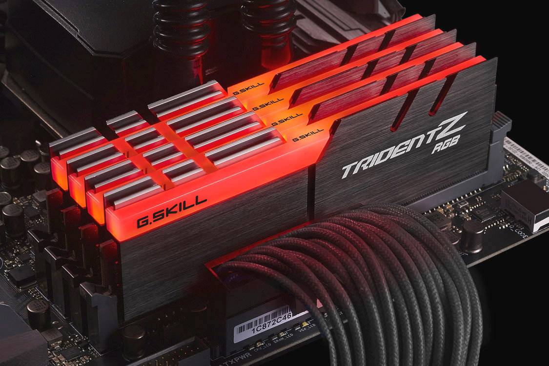 G.Skill TridentZ RGB PC-Arbeitsspeicher Kit DDR4 32GB 4 x 8GB Non-ECC 3200MHz 288pin DIMM CL14-14-14-34 F4-3200C14Q-32GTZR