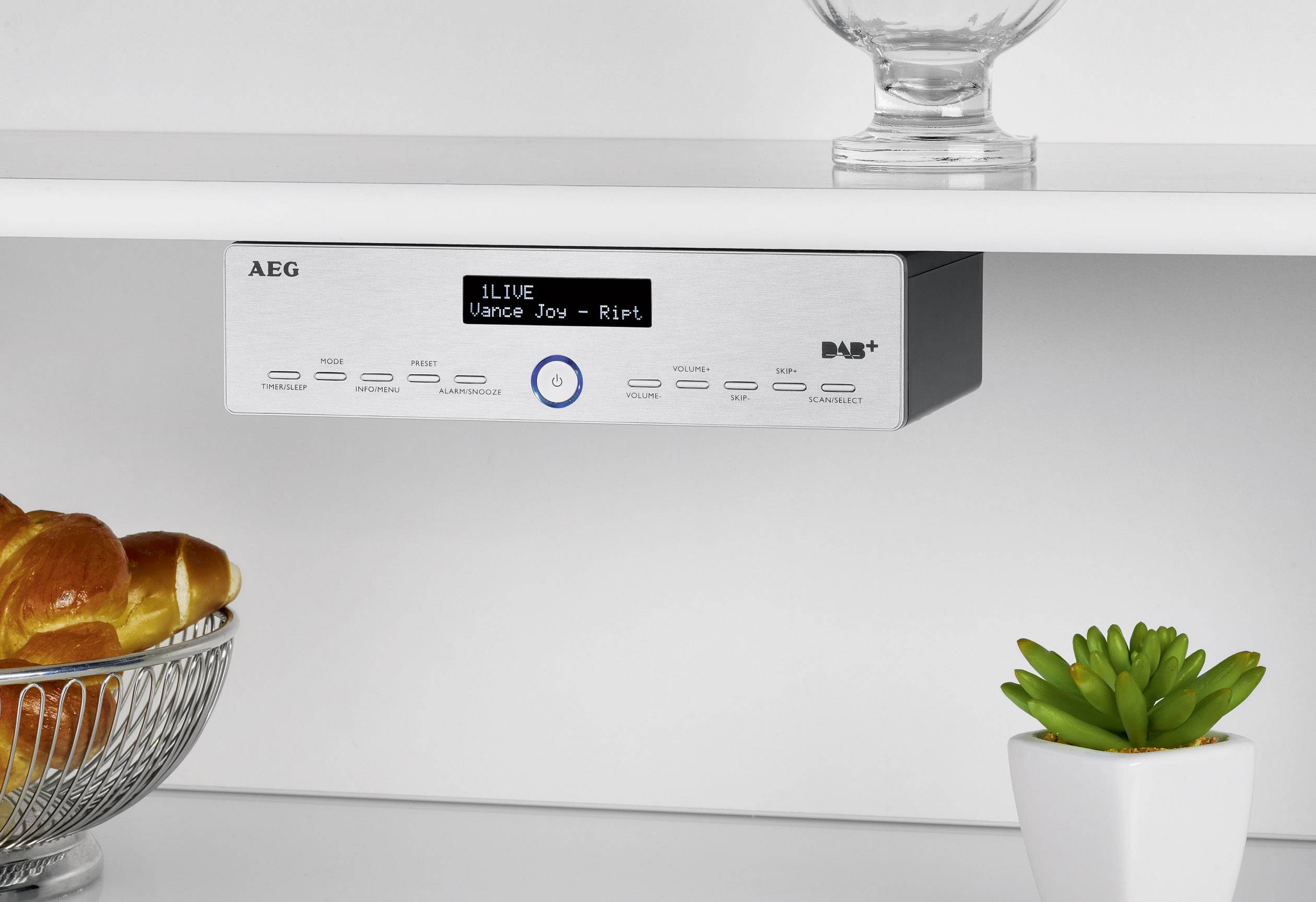 AEG KRC 4368 DAB+  Küchenradio DAB+, UKW    Silber