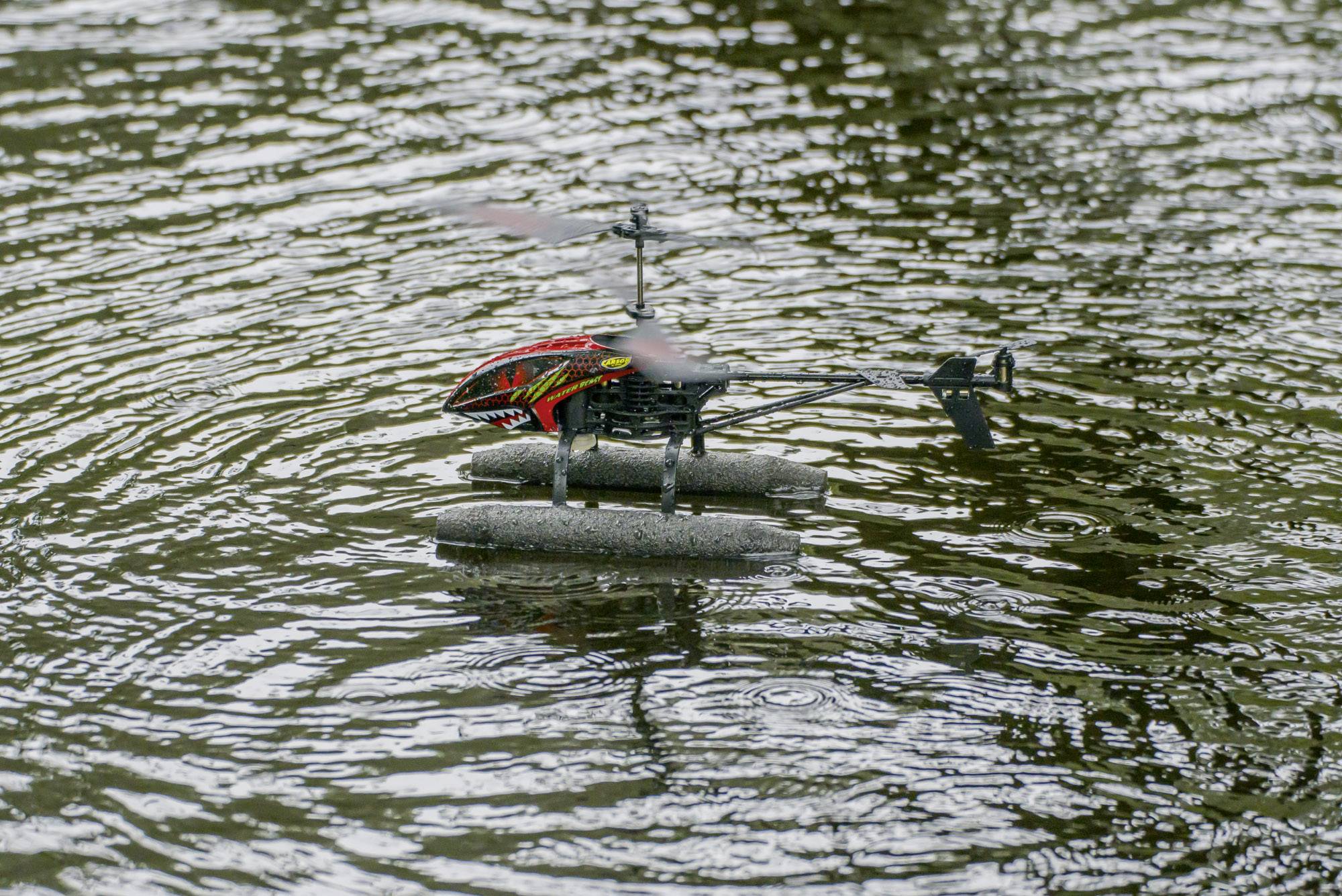 Carson RC Sport Easy Tyrann 235 Waterbeast RC Einsteiger Hubschrauber RtF