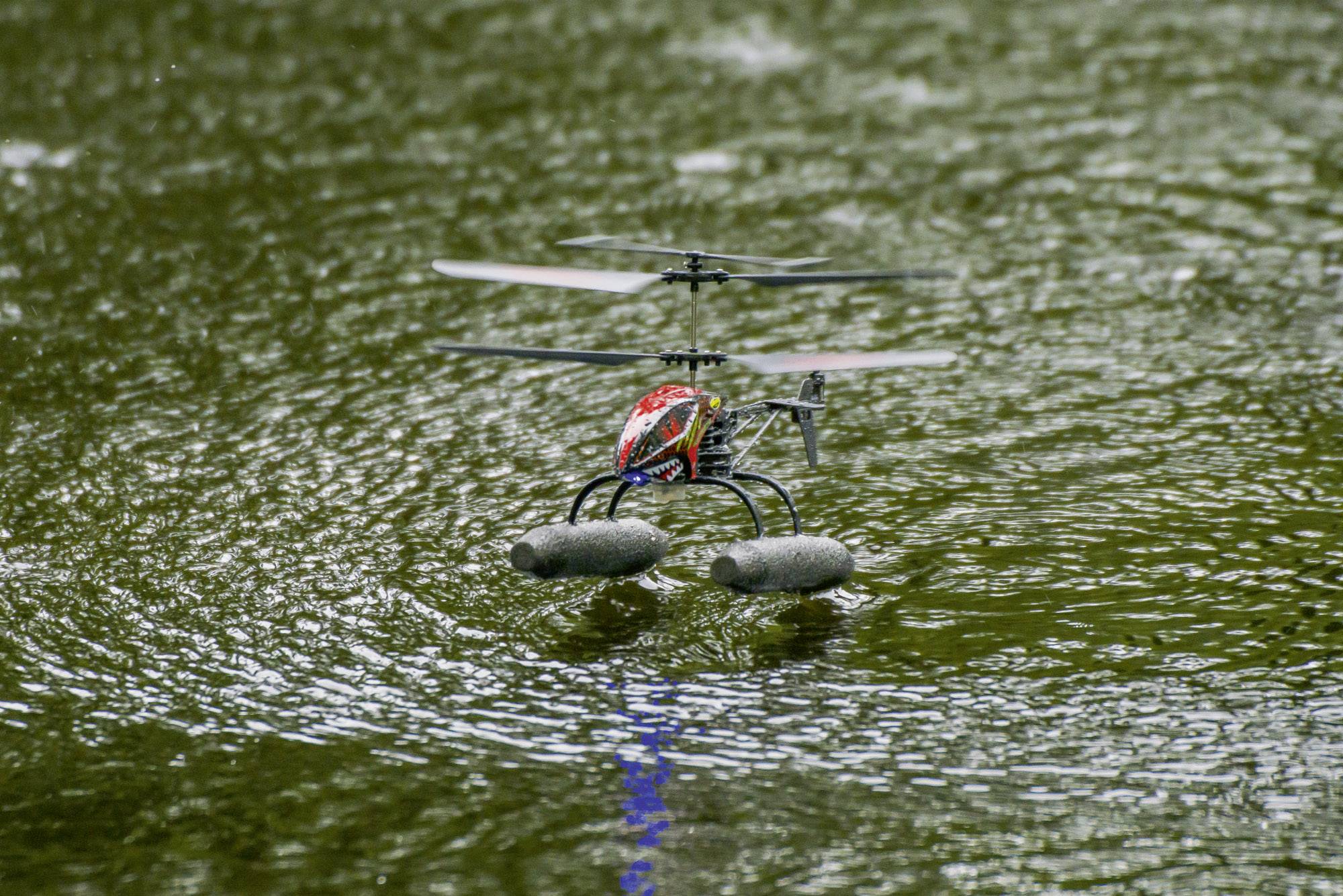 Carson RC Sport Easy Tyrann 235 Waterbeast RC Einsteiger Hubschrauber RtF