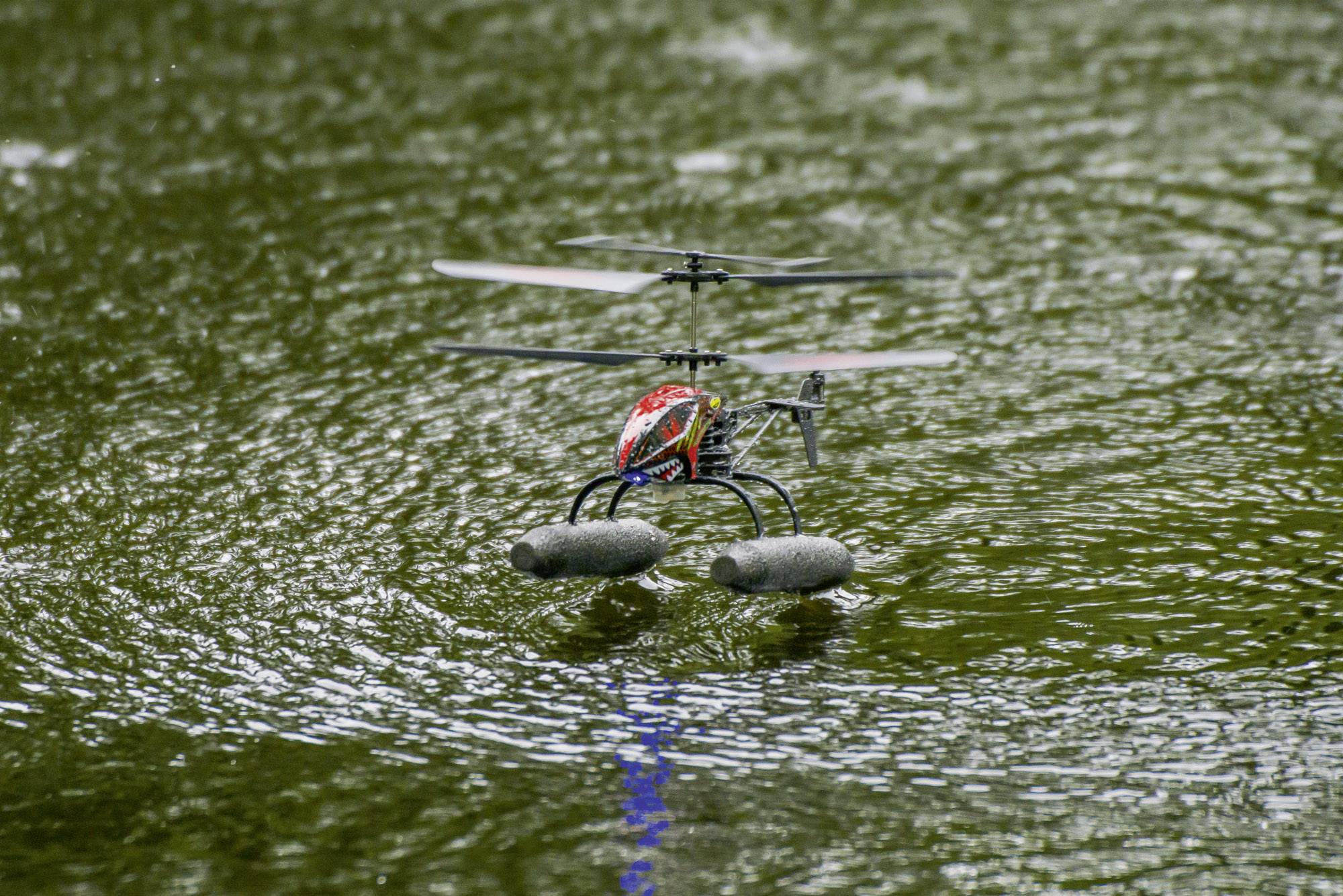 Carson RC Sport Easy Tyrann 235 Waterbeast RC Einsteiger Hubschrauber RtF