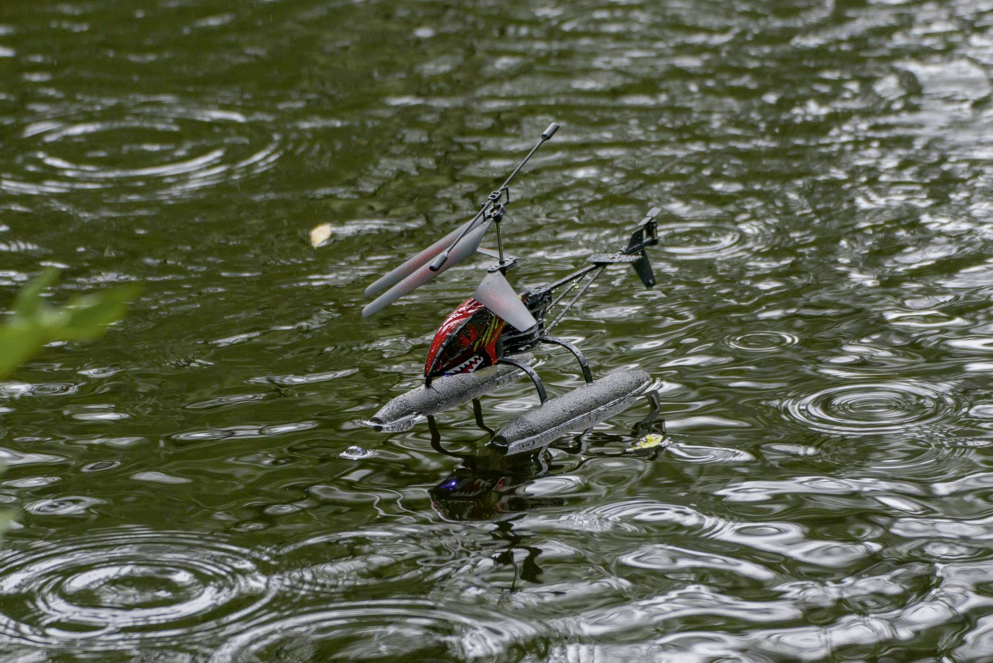 Carson RC Sport Easy Tyrann 235 Waterbeast RC Einsteiger Hubschrauber RtF