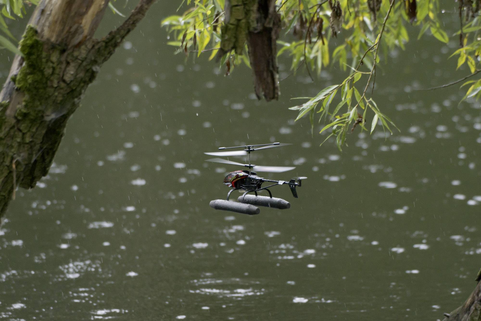 Carson RC Sport Easy Tyrann 235 Waterbeast RC Einsteiger Hubschrauber RtF