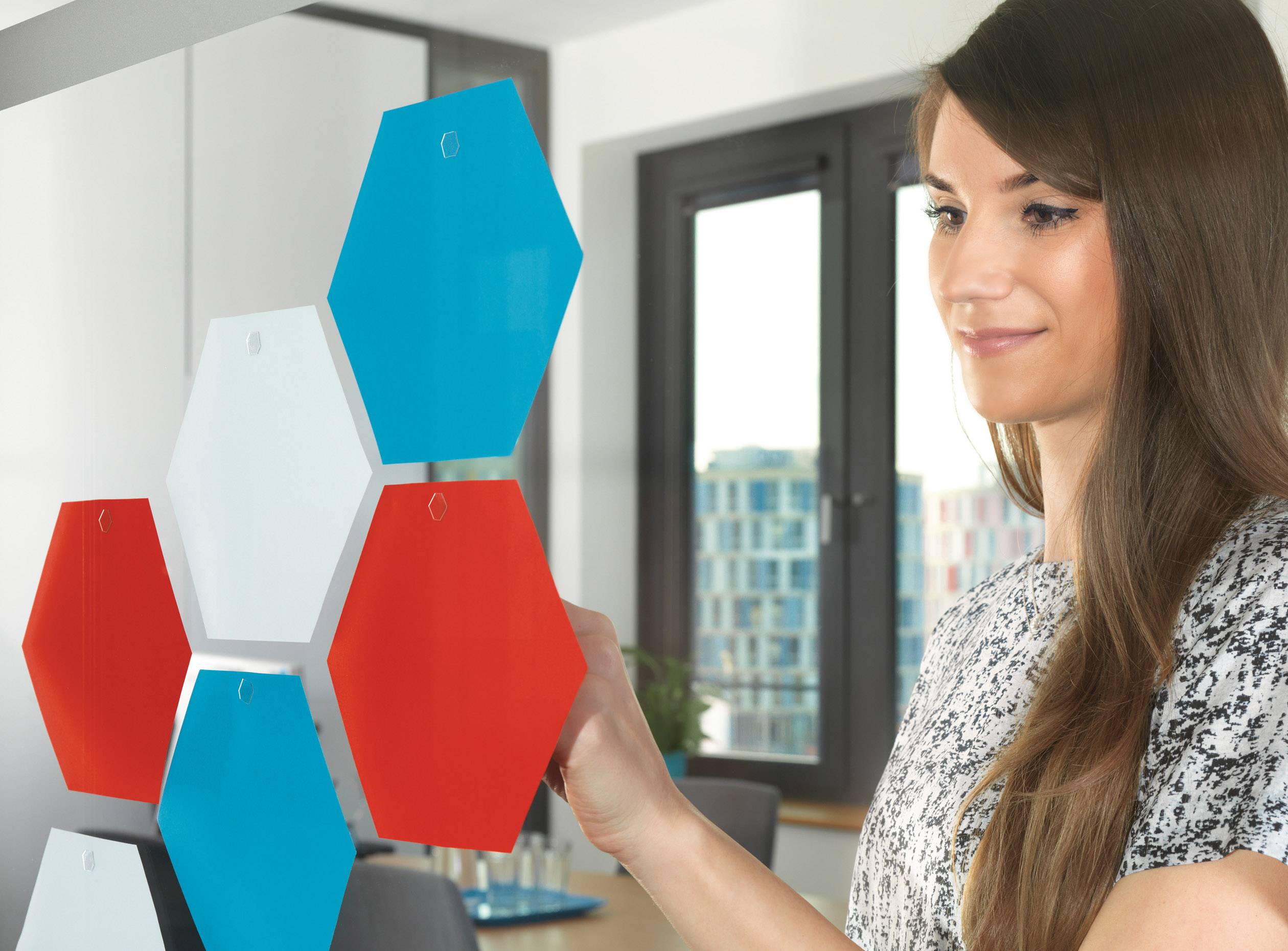 TESA TACK Doppelseitige Klebepads Transparent Inhalt: 72St.