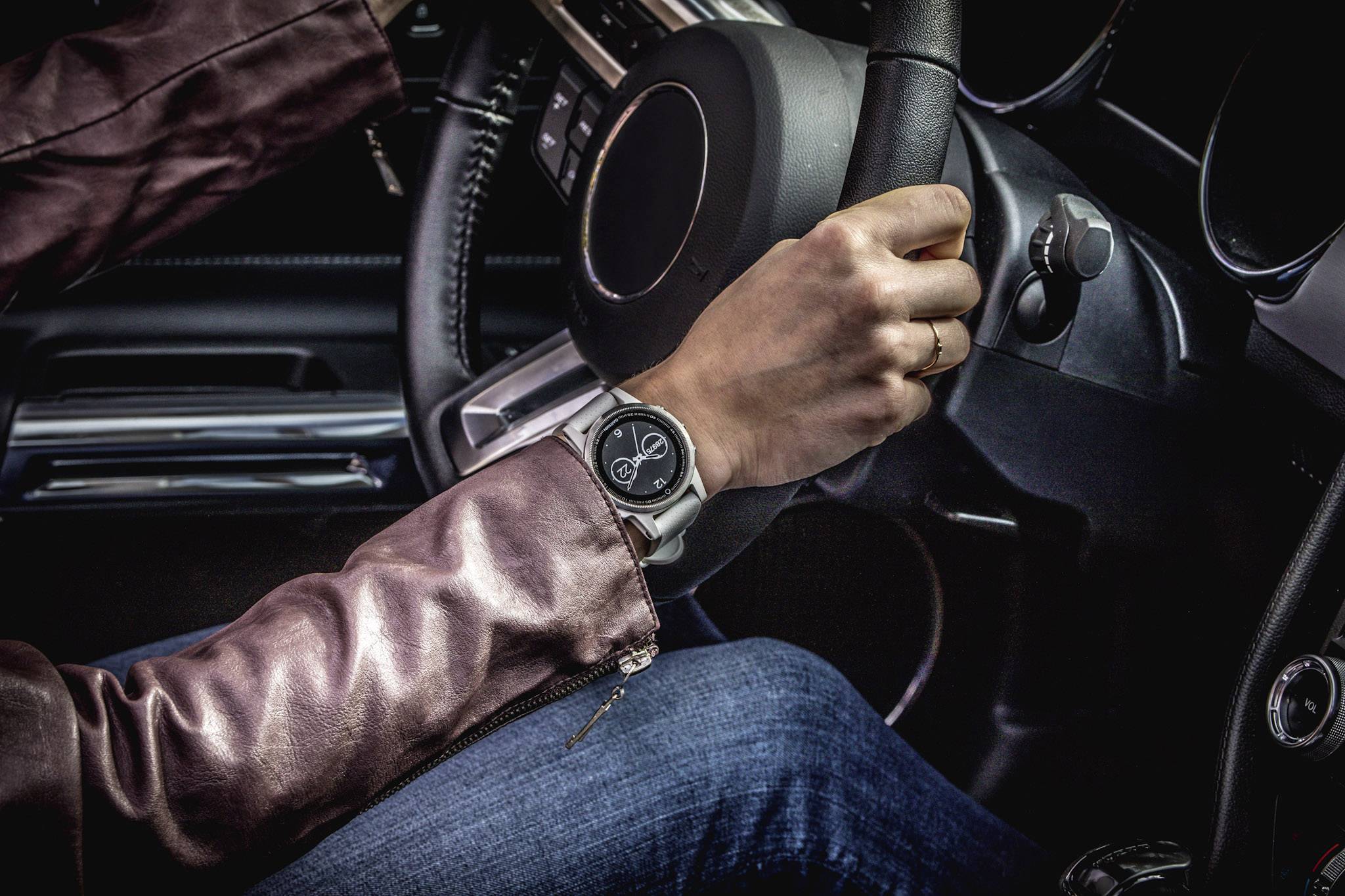 Garmin Smartwatch Weiß