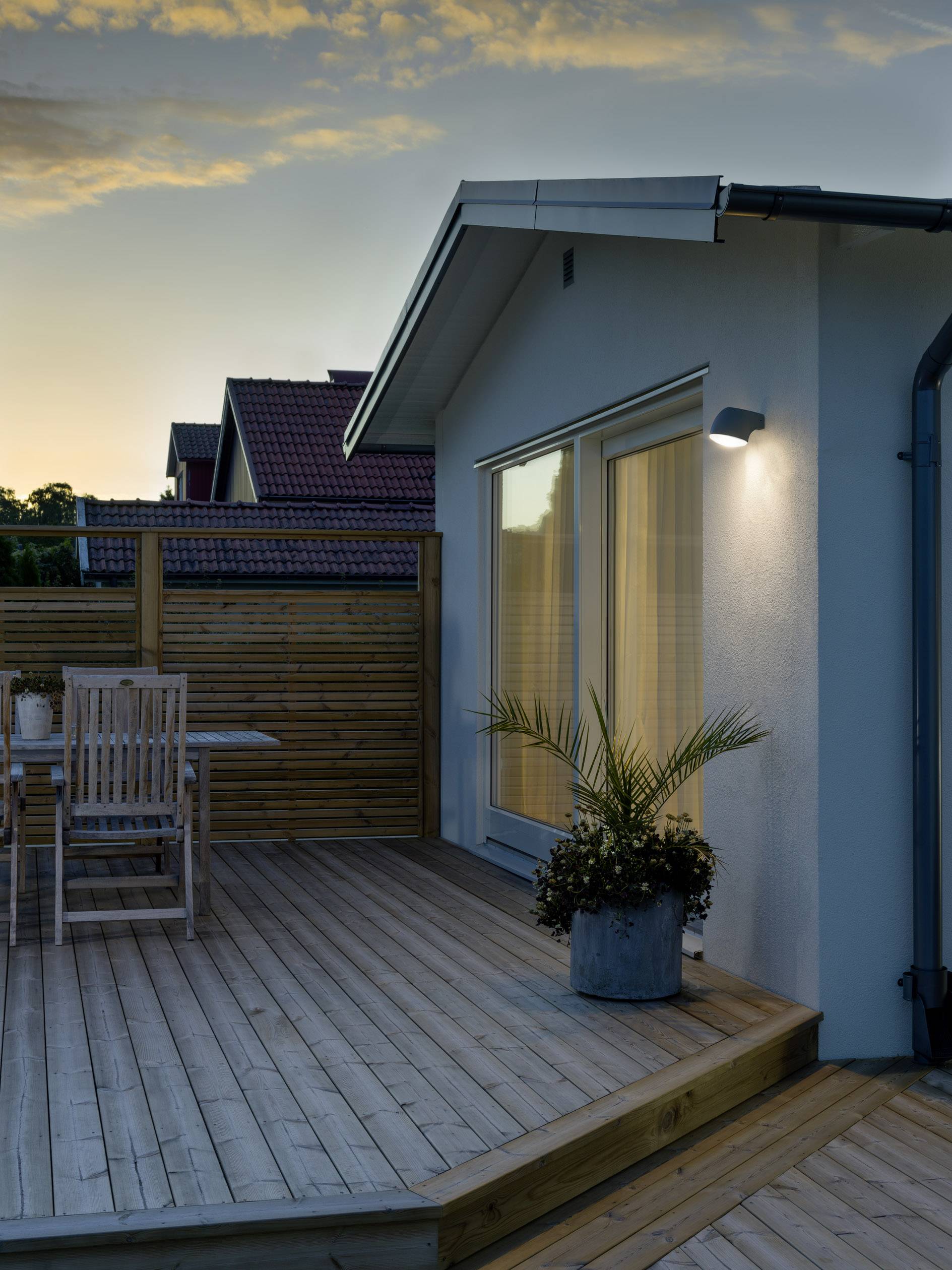 Konstsmide Ferrera 7531-750 LED-Außenwandleuchte EEK: G (A - G) LED LED fest eingebaut 4W Schwarz