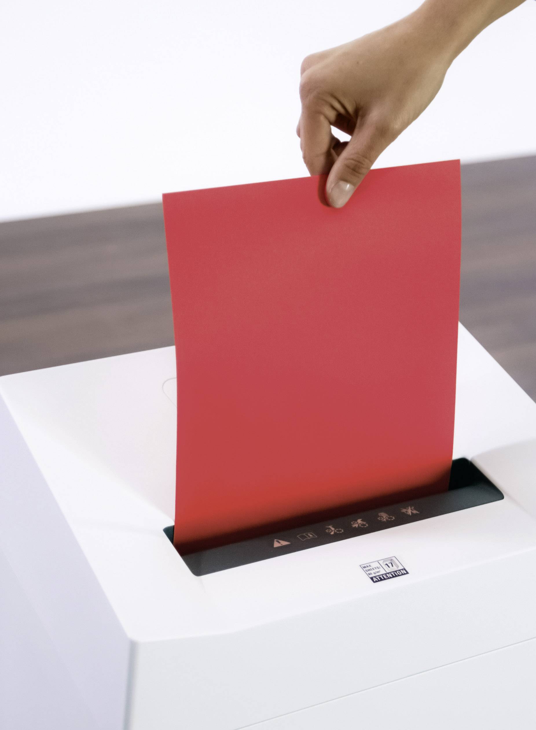 HSM Pure 320 Aktenvernichter 8 Partikelschnitt 3.9 x 30 mm 25 l Vernichtet auch Heftklammern, Kreditkarte, Büroklammern