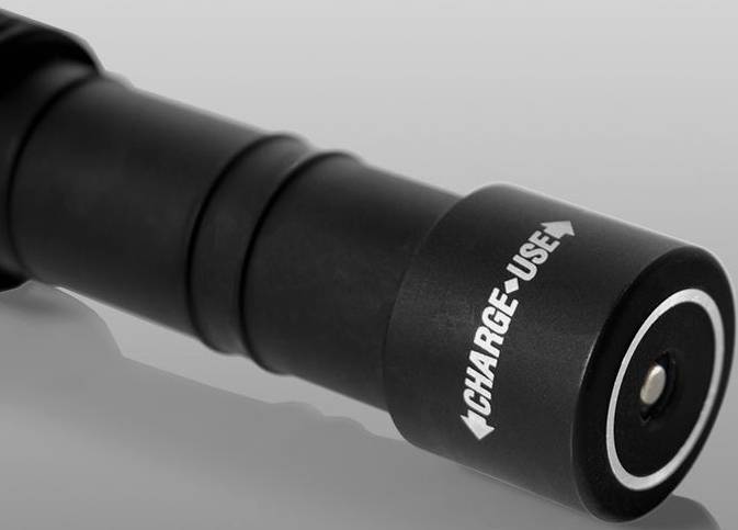 ArmyTek Wizard Pro v3, 4000k LED Stirnlampe akkubetrieben 2300lm F05501SC