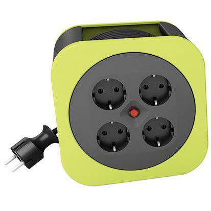Ein gelber Kabeltrommeladapter mit vier Steckdosen und einem roten Schalter, geeignet für den Innengebrauch.