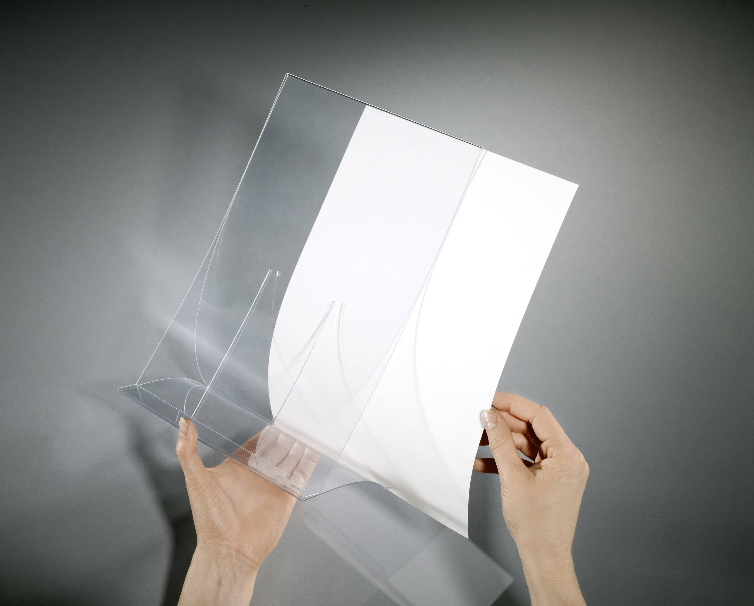 Sigel TA160 Tischaufsteller L-Form Verwendung für Papierformat: DIN A4 Glasklar 2 St./Pack. 2 St.