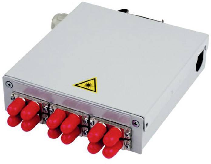 Ein kleiner, grauer Verteilerkasten mit acht roten Steckverbindungen und einem Warnsymbol oben, typisch für Glasfaserkabelinstallationen.