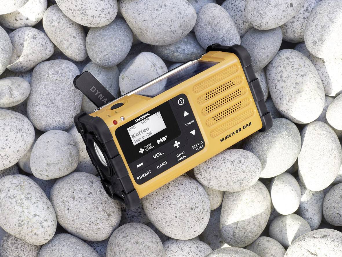 Sangean Survivor DAB Outdoorradio DAB+, UKW Notfallradio Akku-Ladefunktion, Taschenlampe, wiederaufladbar, Handkurbel, Solarpanel Gelb
