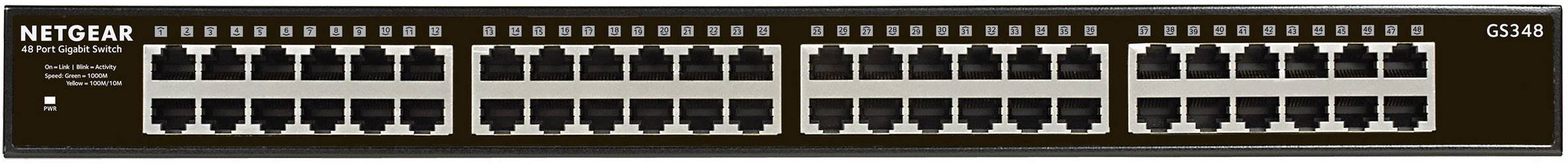 Ein 48-Port-Netzwerkswitch von Netgear, Modell GS348, zeigt die Vorderseite mit vier Reihen von Ethernet-Anschlüssen.
