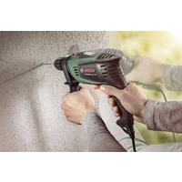 Bosch Home and Garden Universal Impact 800 1-Gang-Schlagbohrmaschine 800W inkl. Koffer Bosch Home and Garden Universal Impact 800 1-Gang-Schlagbohrmaschine 800W inkl. Koffer