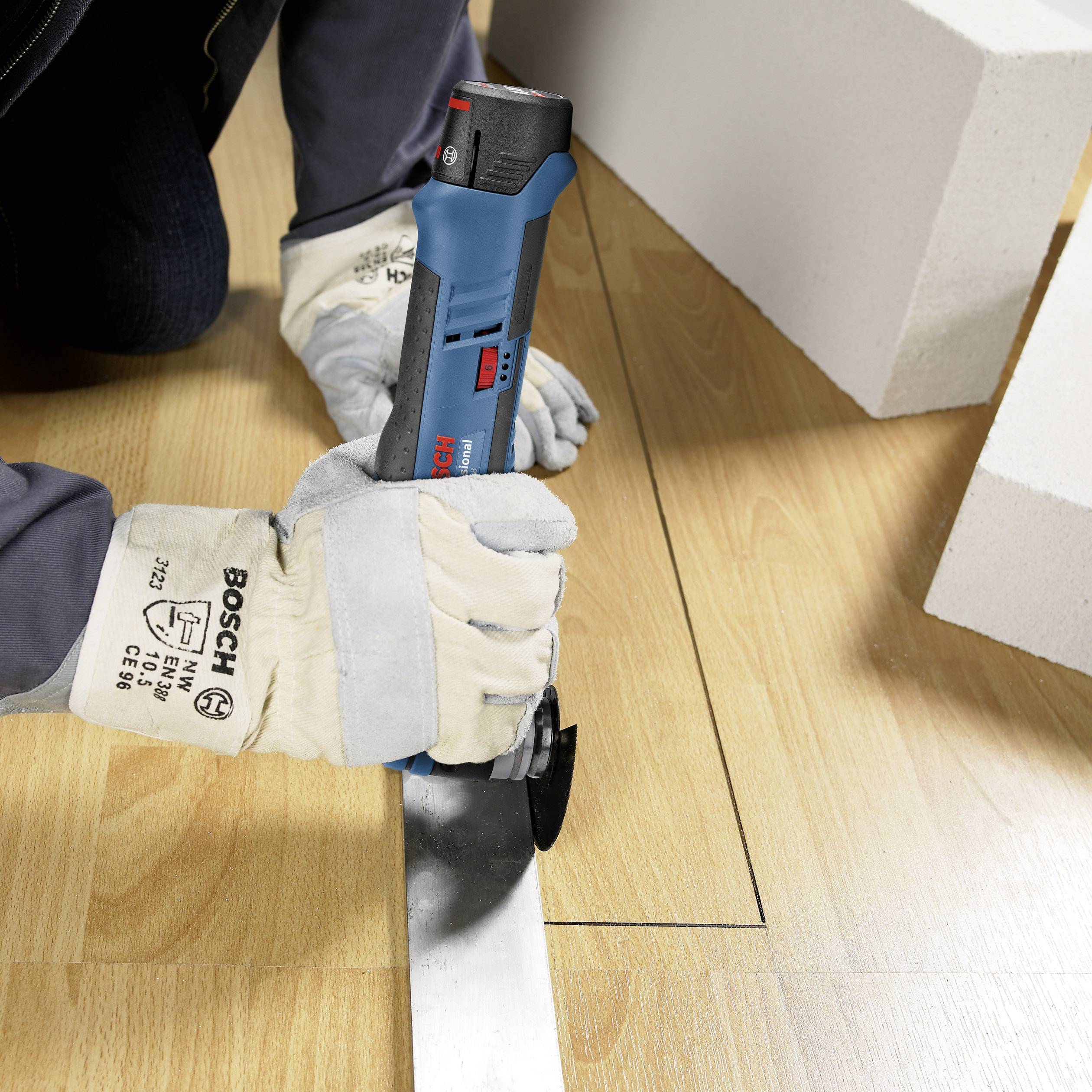 Bosch Professional 06018B5001 Akku-Multifunktionswerkzeug ohne Akku 12V Anzahl mitgelieferte Akkus 0