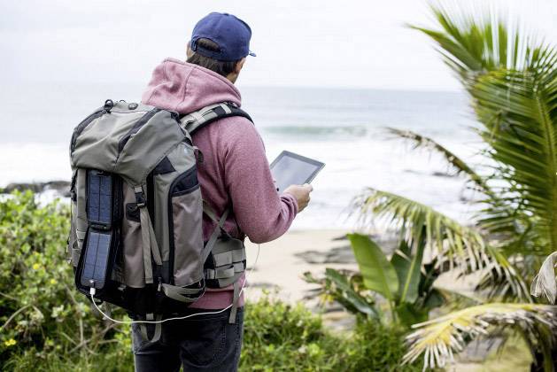 Power Traveller Adventurer PTL-SLA001 Solar-Ladegerät Ladestrom Solarzelle 600 mA 3 W 3500 mAh