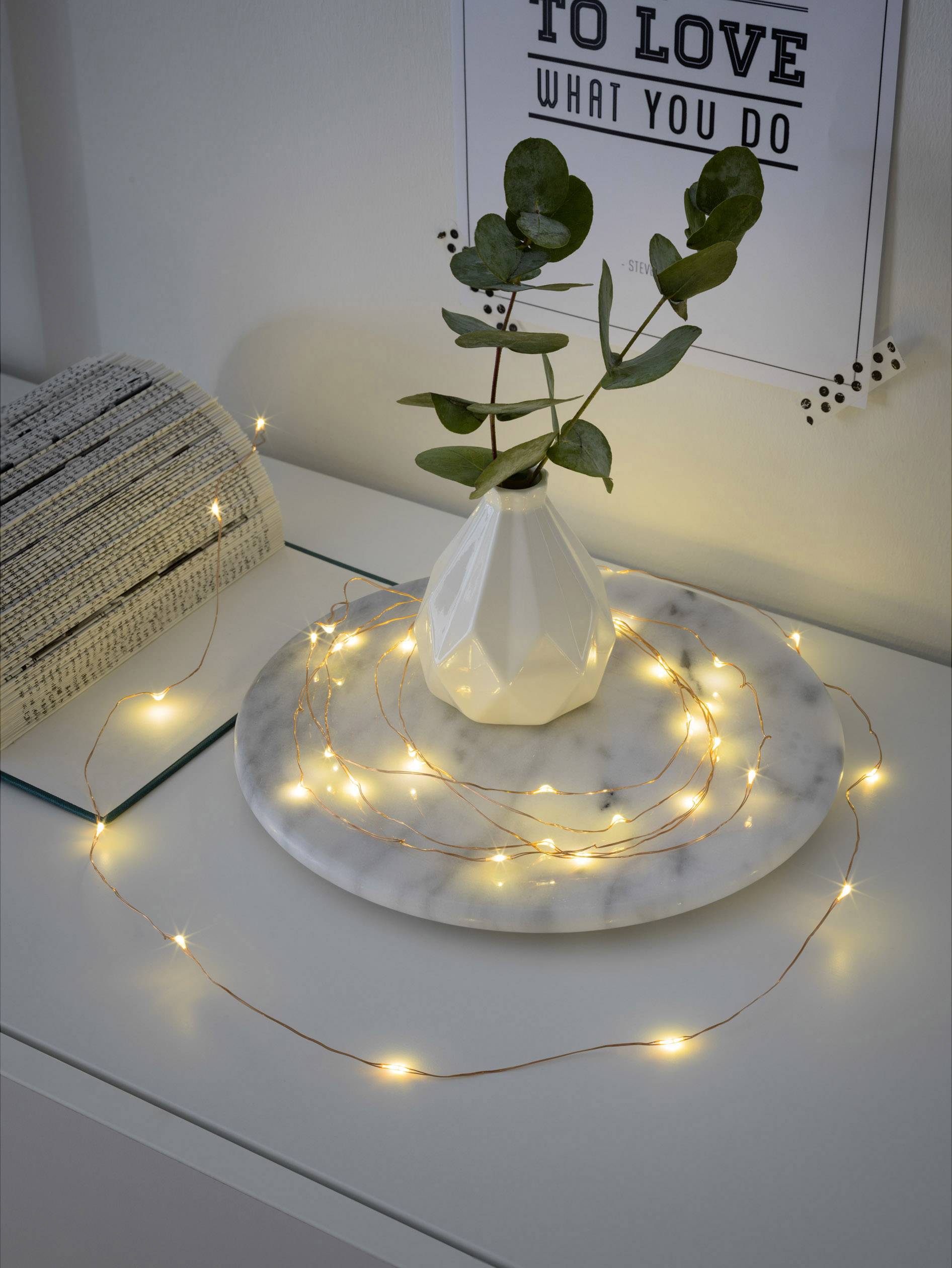 Konstsmide 1461-160 Micro-Lichterkette Innen batteriebetrieben Anzahl Leuchtmittel 40 LED Warmweiß Beleuchtete Länge: 3.9m