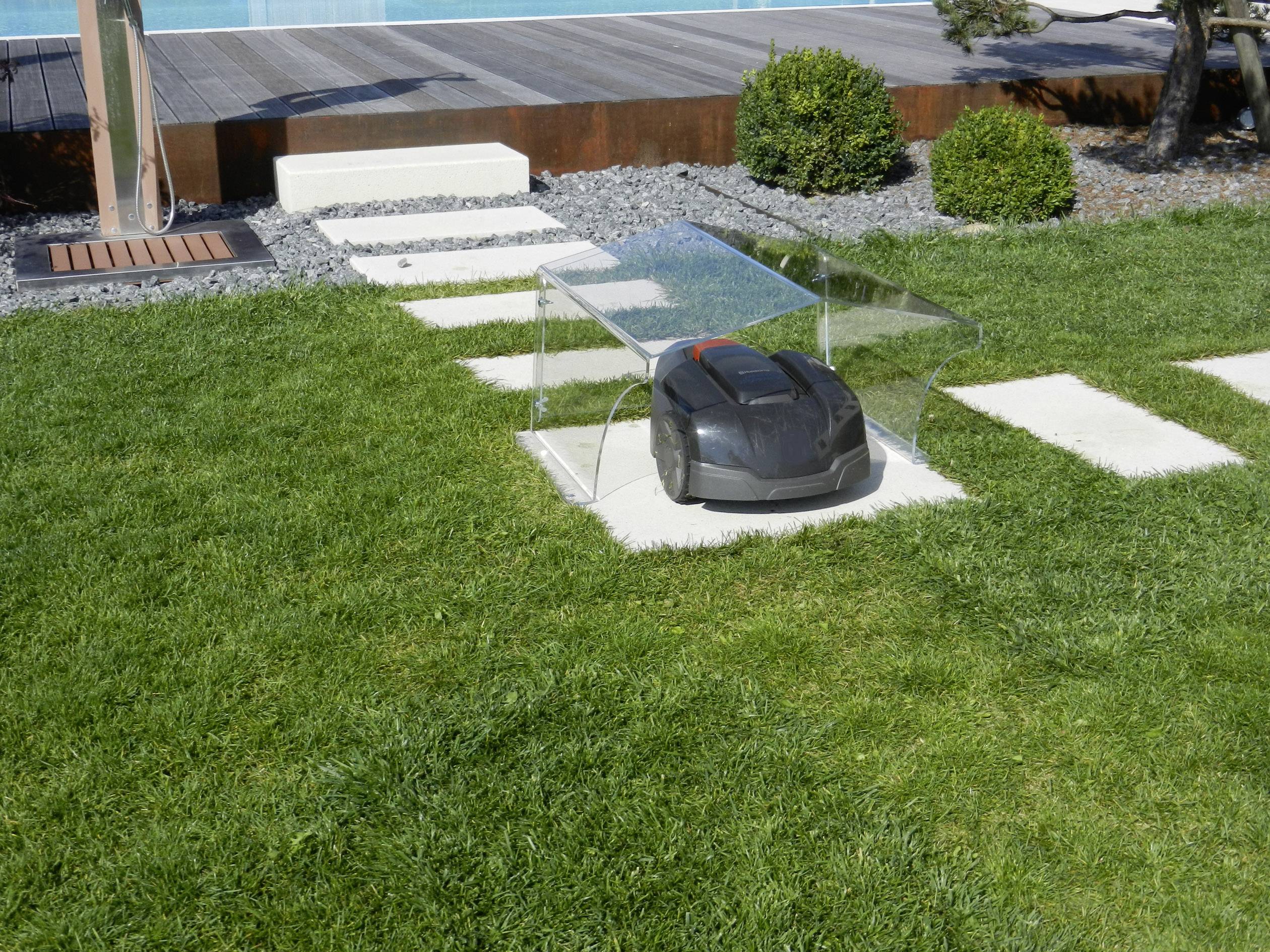 Working Robots D3223 Garage Passend für Marke: Husqvarna, Gardena, Stiga, Wolf Garten