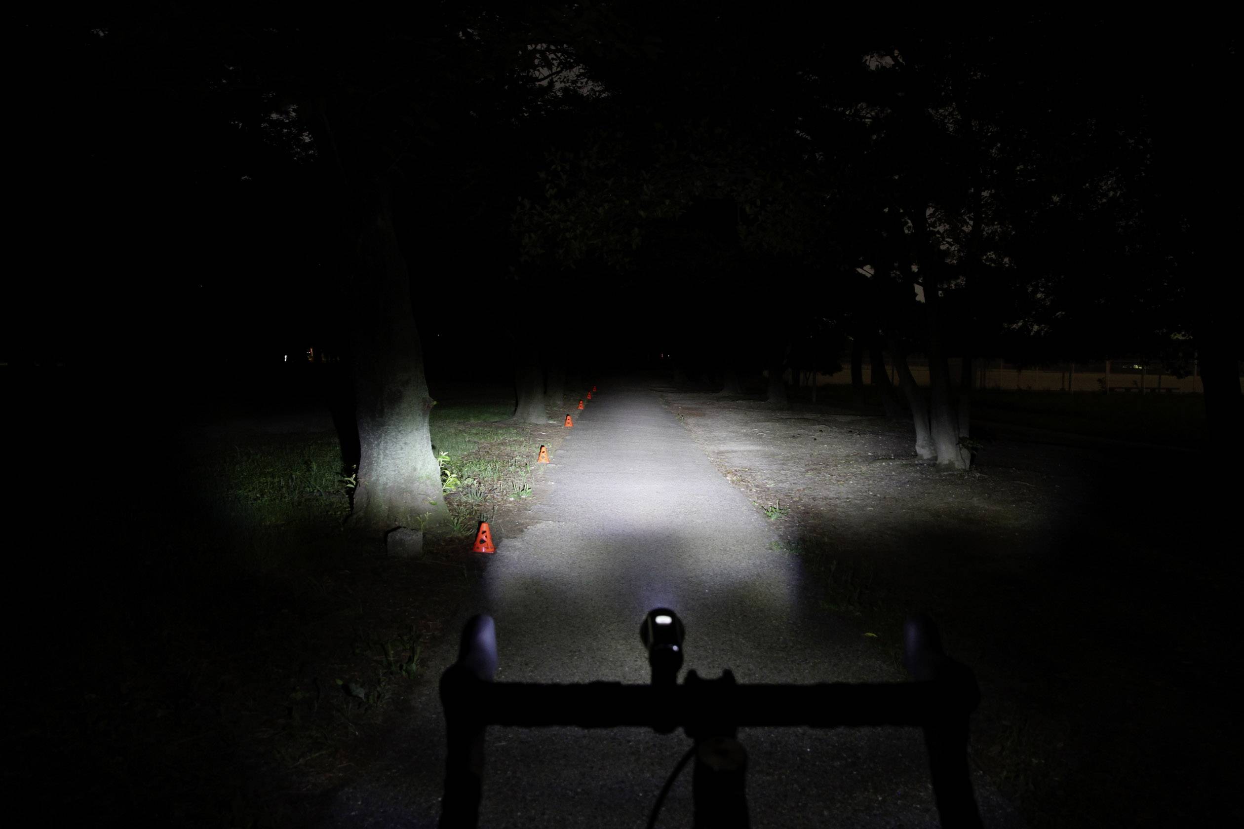 Cateye Fahrrad-Scheinwerfer GVOLT50 HL-EL550G-RC LED akkubetrieben Schwarz