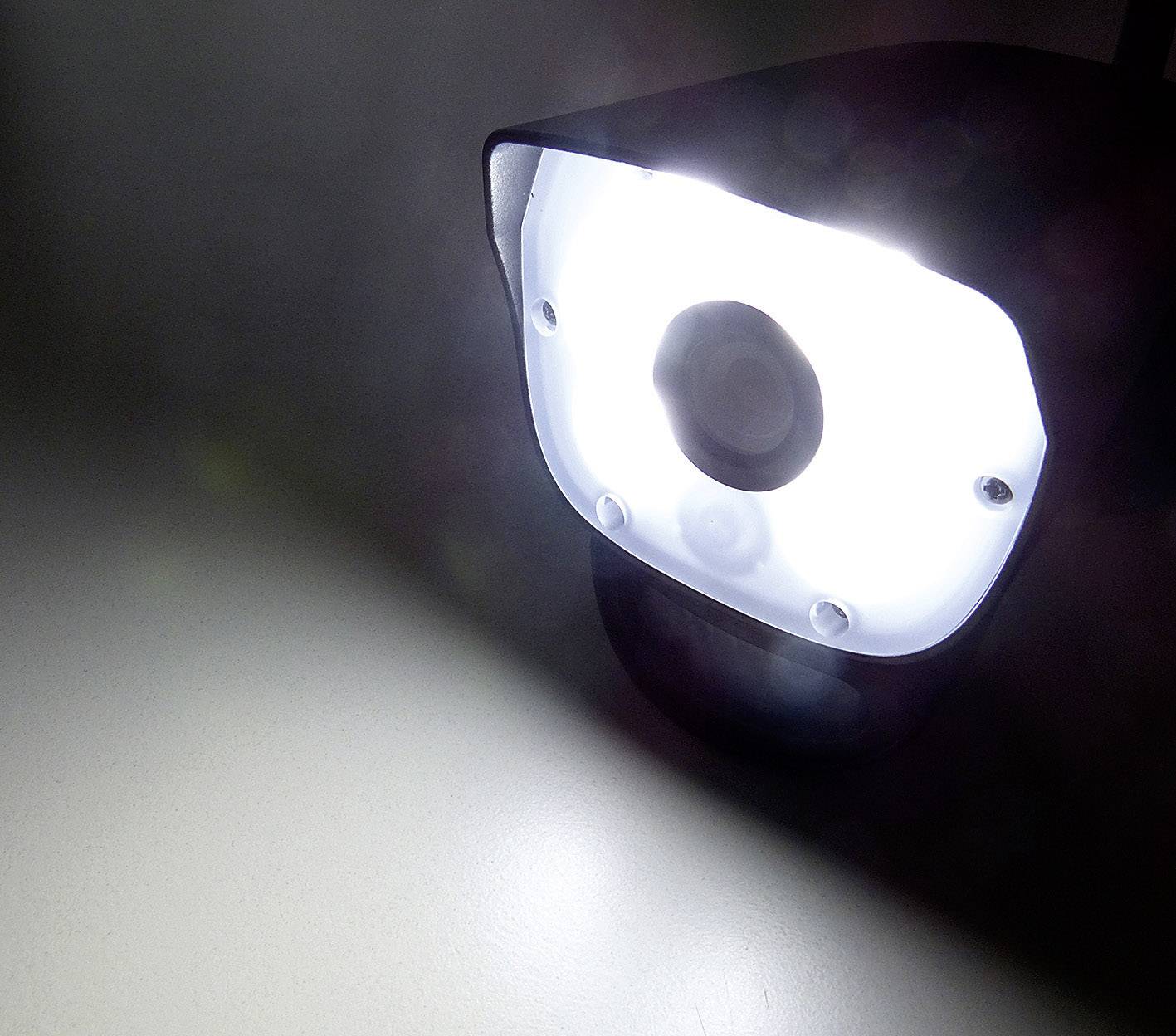 Switel  HSIP6000 Funk-Überwachungskamera-Set 4-Kanal mit 1 Kamera 720 Pixel 2.4 GHz