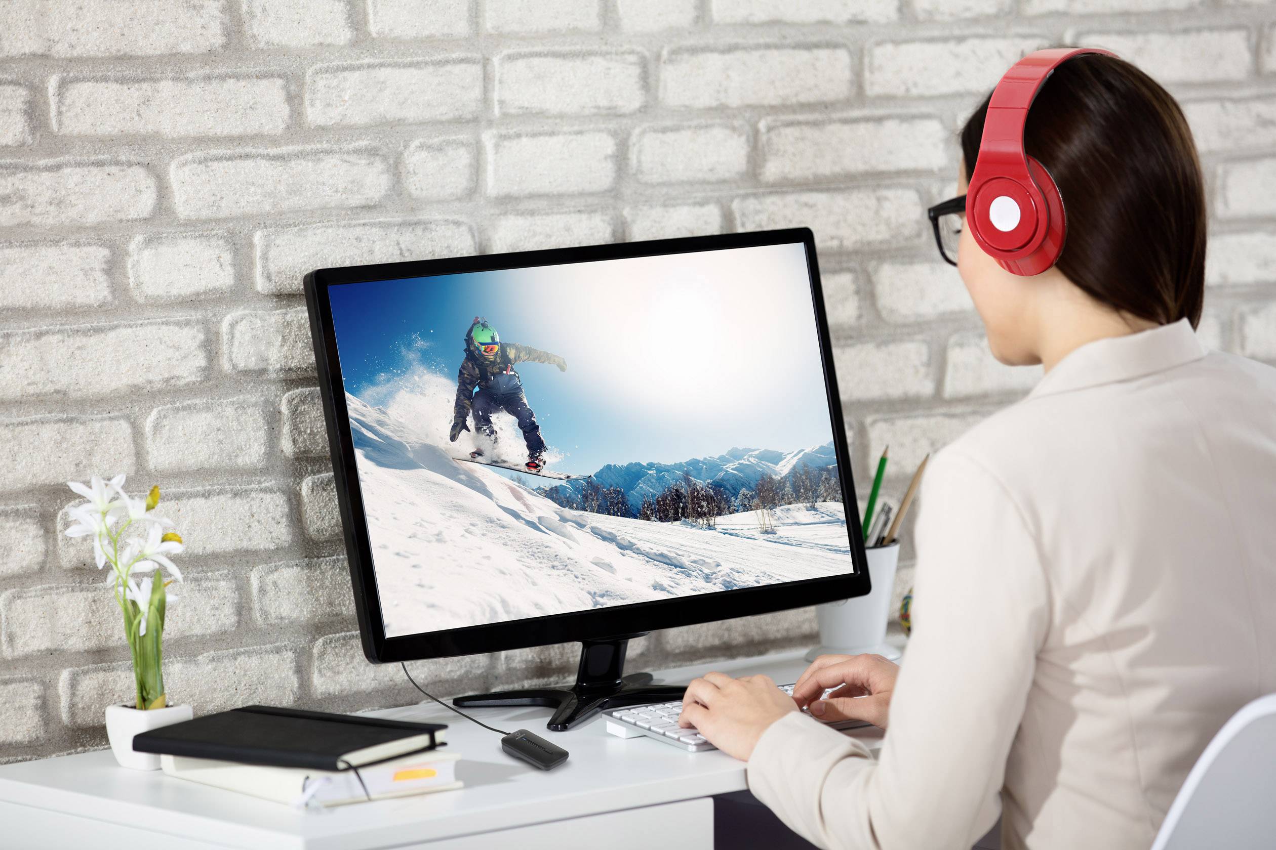 Renkforce BTX-3000T Bluetooth® Musik-Sender Bluetooth Version: 3.0 +EDR, A2DP 10m aptX®-Technologie