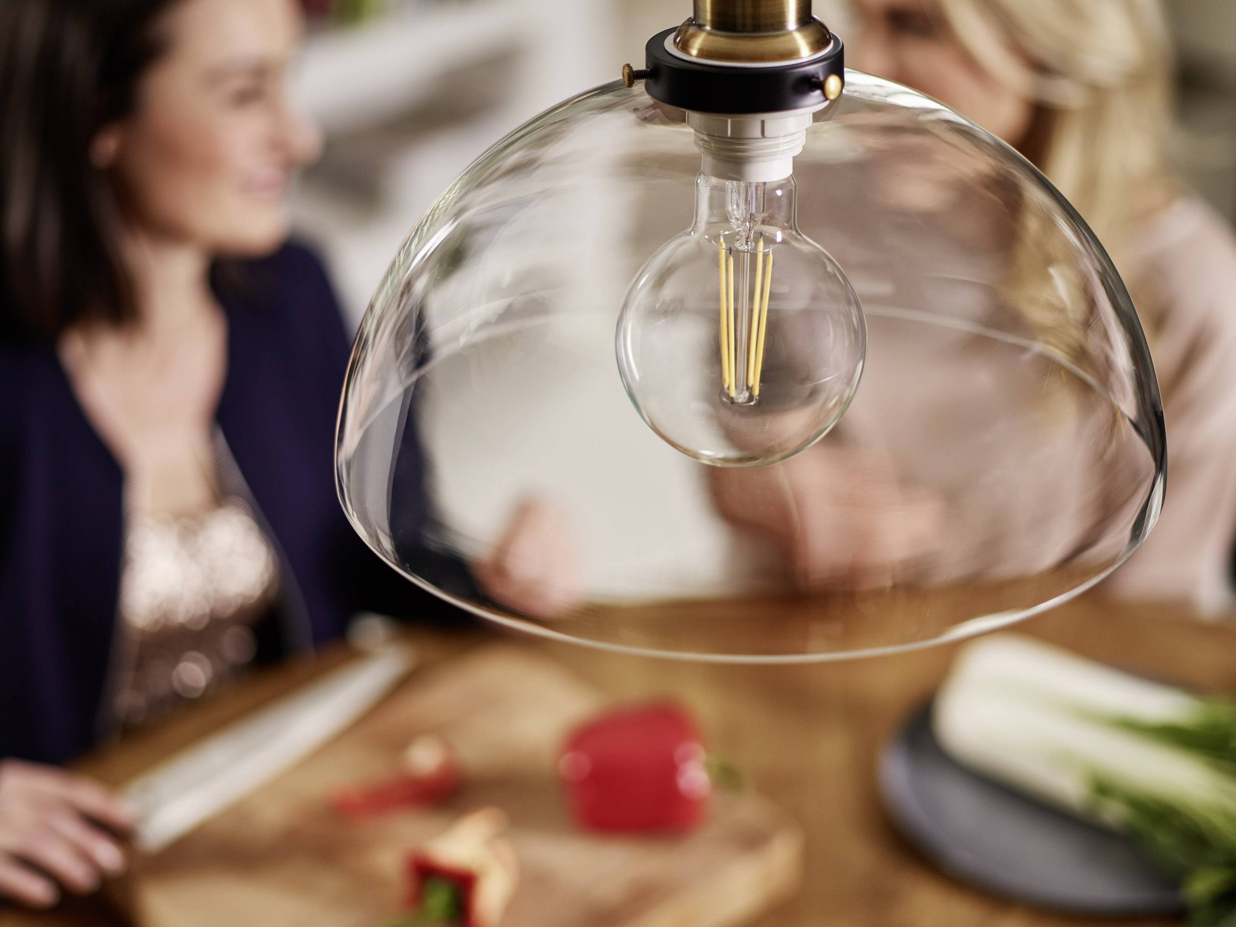 Philips LED 929001387901 LED EEK E (A - G) E27 Globeform 7 W = 60 W Warmweiß (Ø x L) 95 mm x 140 mm Filament 1 St.