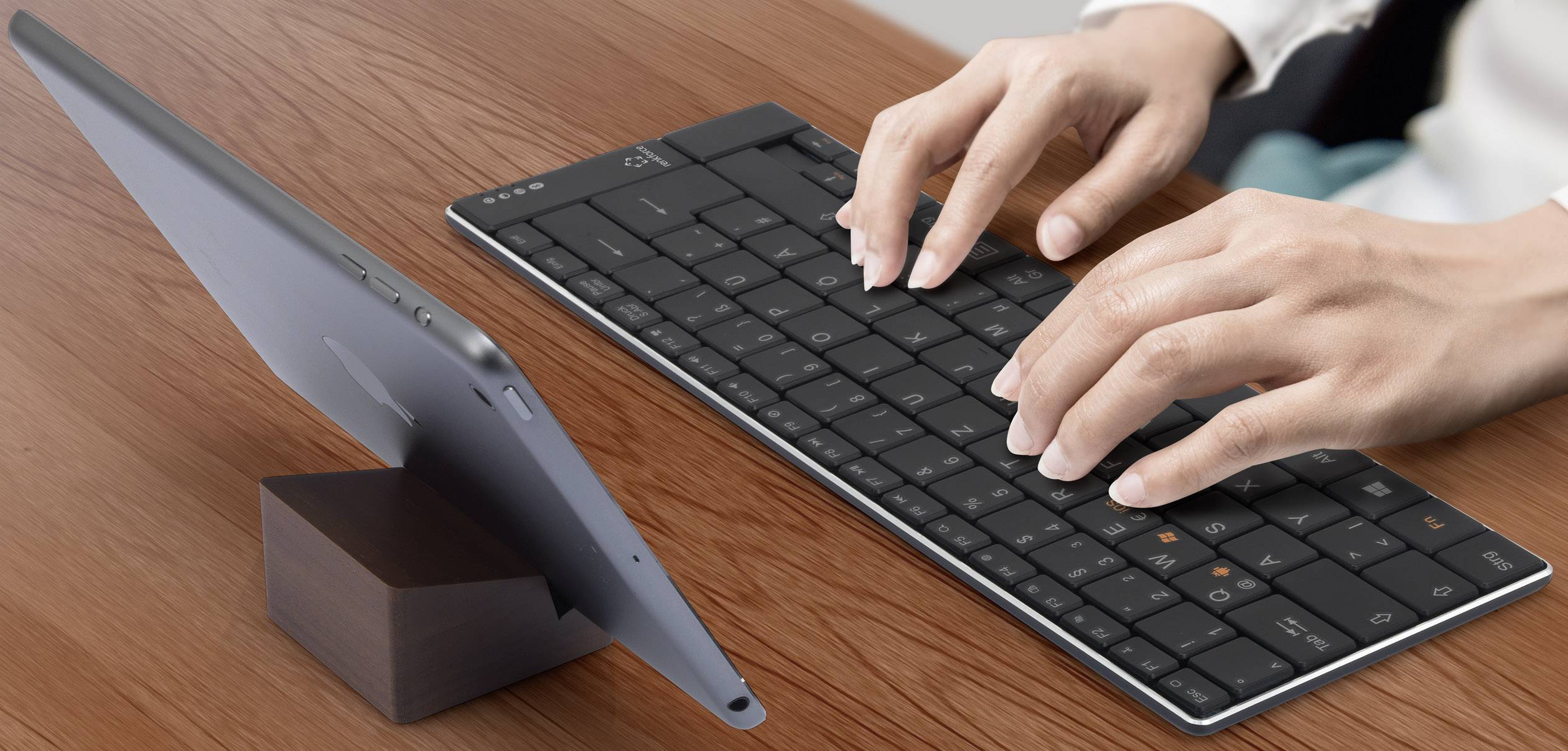 Renkforce RF-DS-SLIMBT Bluetooth® Tastatur Deutsch, QWERTZ Schwarz Wiederaufladbar