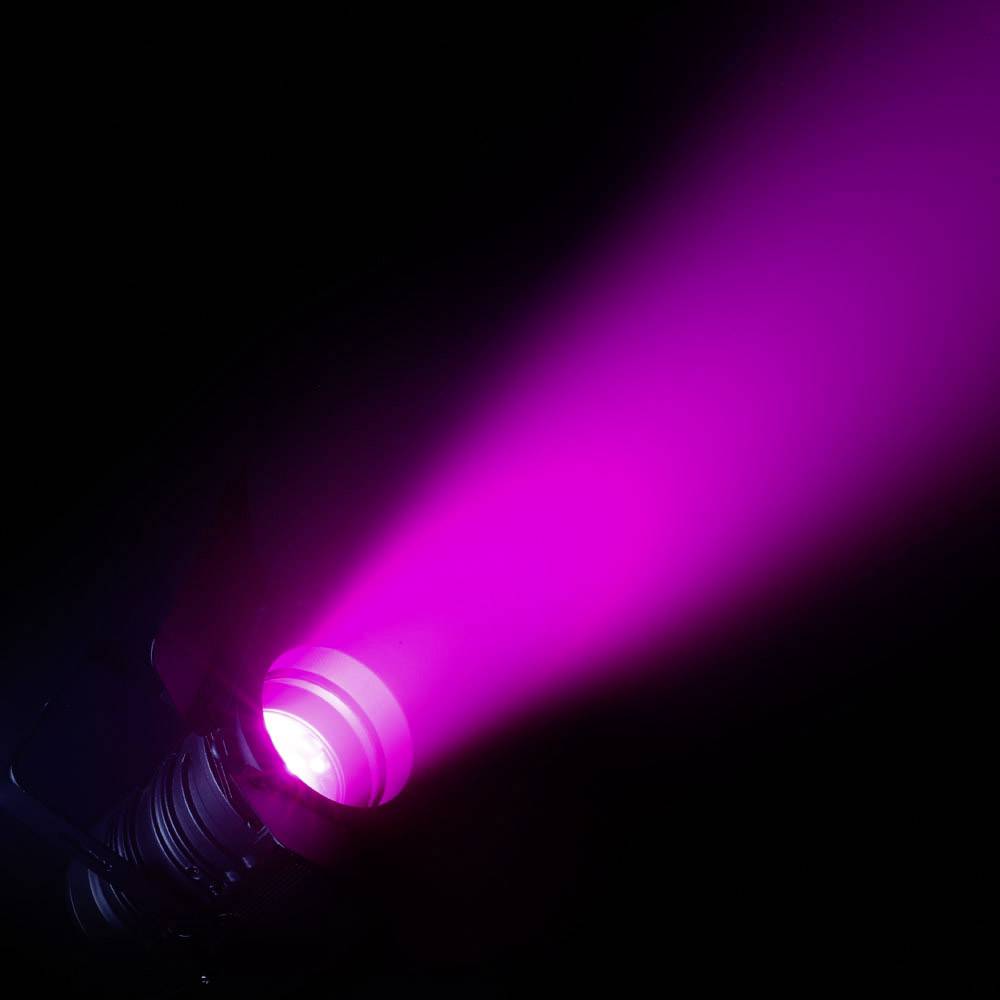 Cameo Theaterscheinwerfer TS 60W RGBW RGBW 60W Stufenloser Zoom, inkl. Farbfilter, inkl. Stroboskop