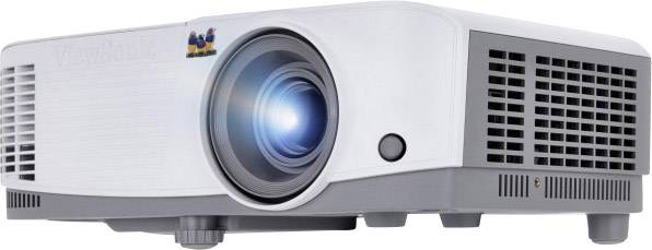 Ein weißer Multimedia-Projektor mit blauem Licht leuchtet aus der Linse.