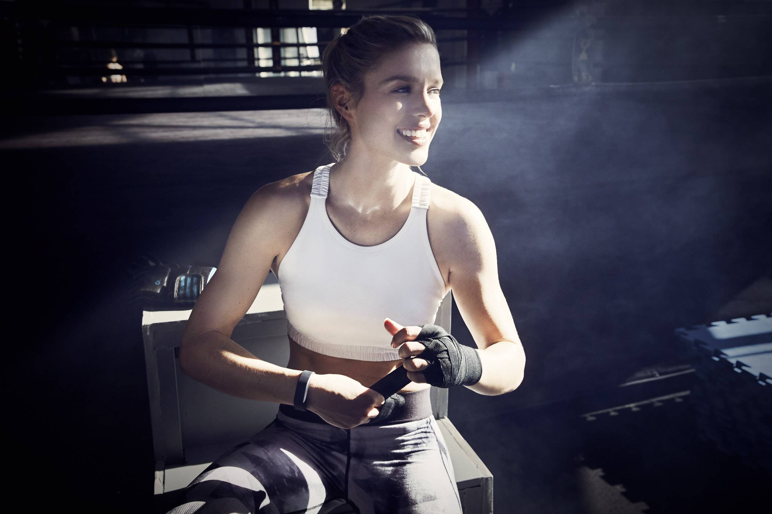 Garmin Vivosport Fitness-Tracker S Schwarz