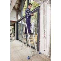 Krause 133908 Aluminium Stufen-Doppelleiter inkl. Traverse Arbeitshöhe (max.): 4.40m Aluminium 8.5kg Krause 133908 Aluminium Stufen-Doppelleiter inkl. Traverse Arbeitshöhe (max.): 4.40m Aluminium 8.5kg