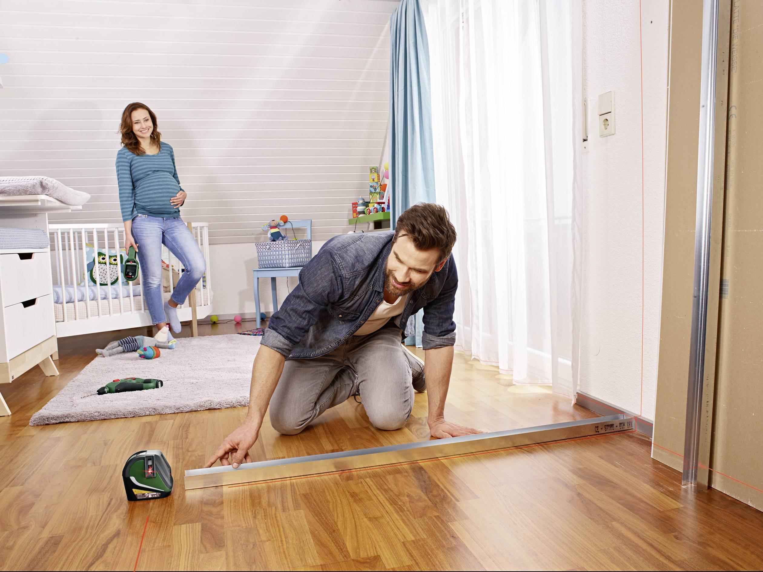 Bosch Home and Garden UniversalLevel 3 Basic Kreuzlinienlaser selbstnivellierend Reichweite (max.): 10 m