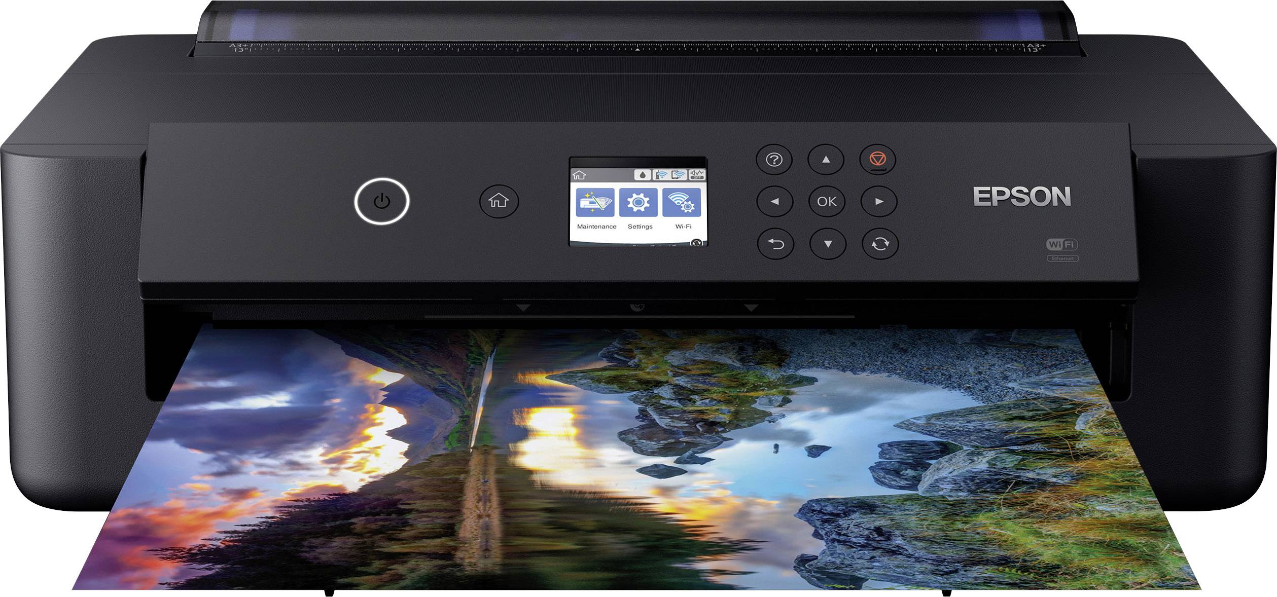 Ein schwarzer Epson-Drucker druckt ein farbenfrohes Landschaftsfoto mit Bergen und See aus.